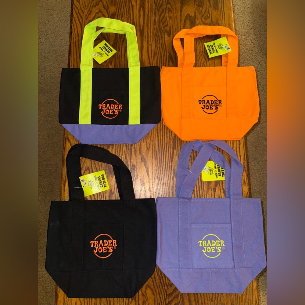 Trader Joe's Mini Halloween Canvas Tote Bag Set Of 4 New